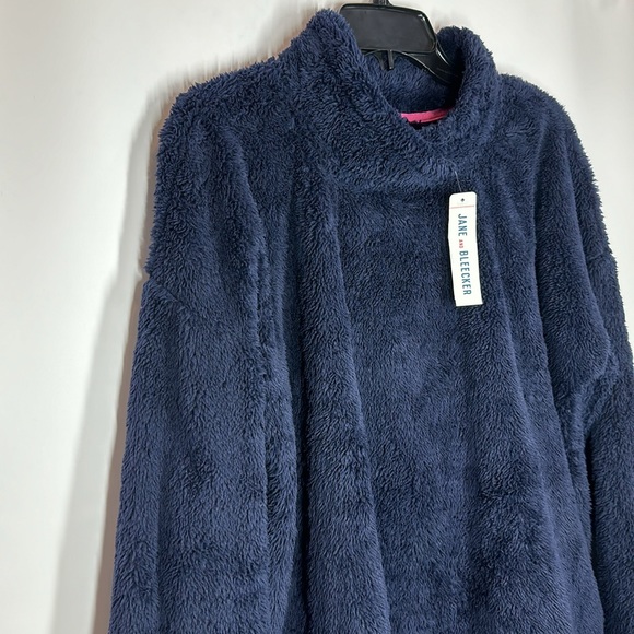 Jane and Bleecker | NWT Women’s M Medium Navy Blue Faux Fur Pullover - Picture 2 of 7